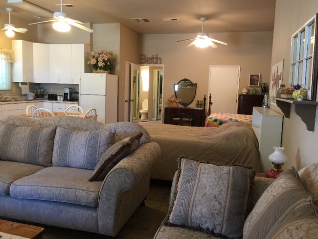 Photo - 4667 E Wood Ave