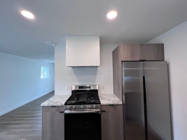 Photo - 540 3rd Ave N