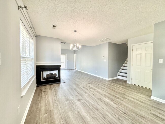 1 Cambridge Oak Cir