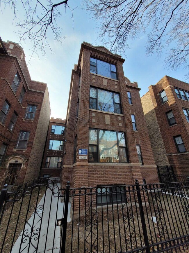 Photo - 2 bedroom in Chicago IL 60640 Unit 2F