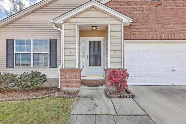 Photo - Spacious Living in Goose Creek