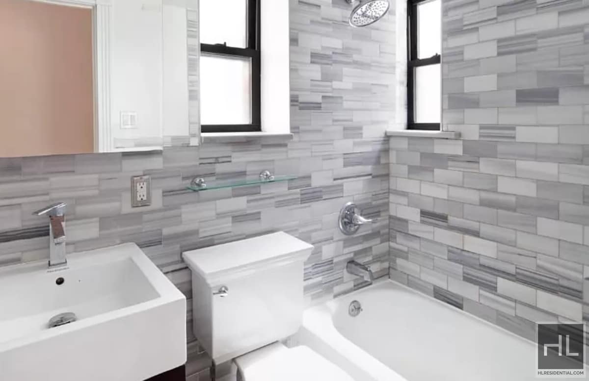 Photo - Mott Street Unit 17