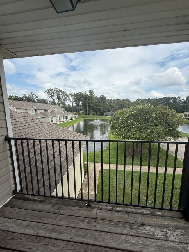 Building Photo - STUNNING VIEWS! AVAILABLE NOW! Rental