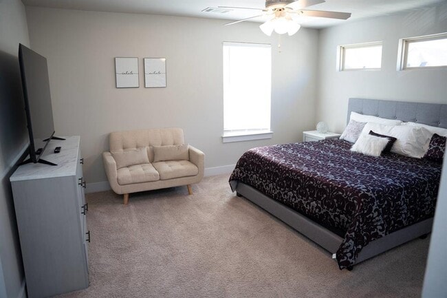 Photo - 13501 Metric Blvd Unit 15
