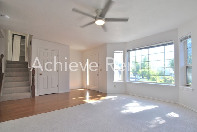 1294 Eastridge Cir
