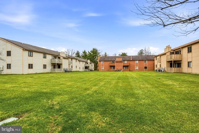 Building Photo - 1404 Woodhollow Dr