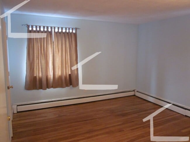 Photo - Nice 2 bed in Allston