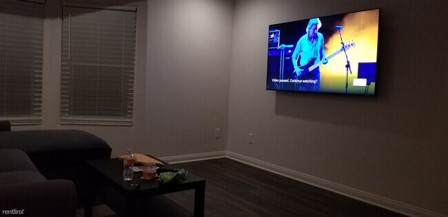 Photo - 6 br, 3 bath House - 5666 Dorothy Way 1