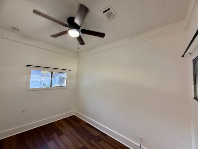 Photo - 420 Calloway St