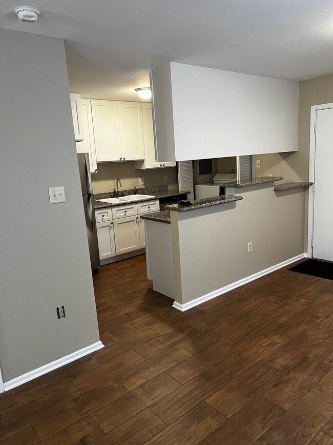 725 Heavens Dr Unit 4