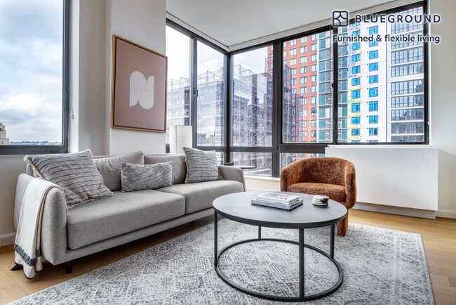 Building Photo - 255 W 94th St Rental
