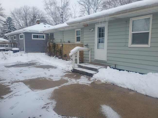 Photo - 3 Bedroom Single Family Ranch Home