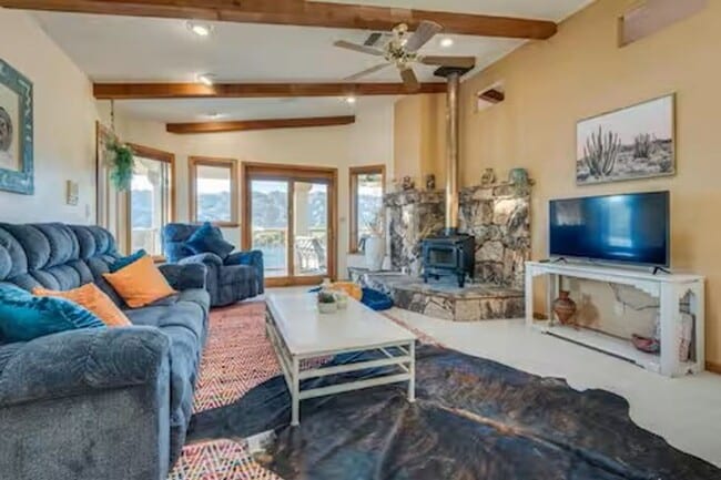 Photo - Waterfront Charm!