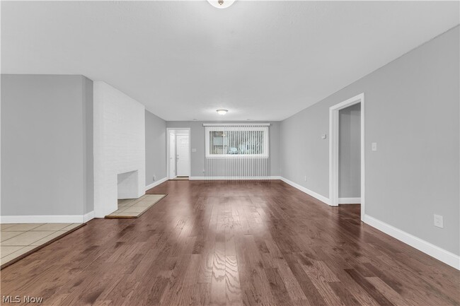 Photo - 68 Ennis Ave