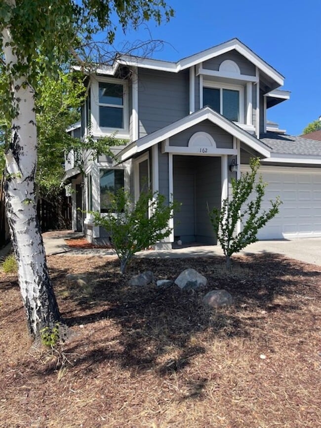 Building Photo - COMING SOON! Beautiful Home with Stunning ...