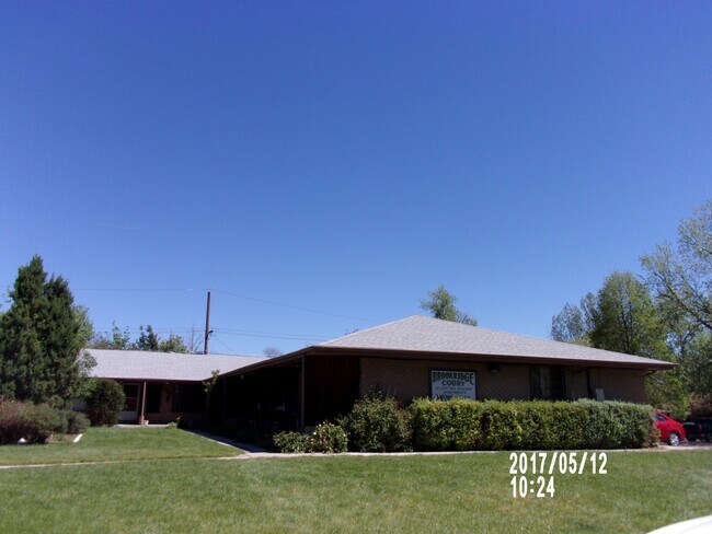 Prime Lakewood Location - 1 Bedroom - (8247-16th)
