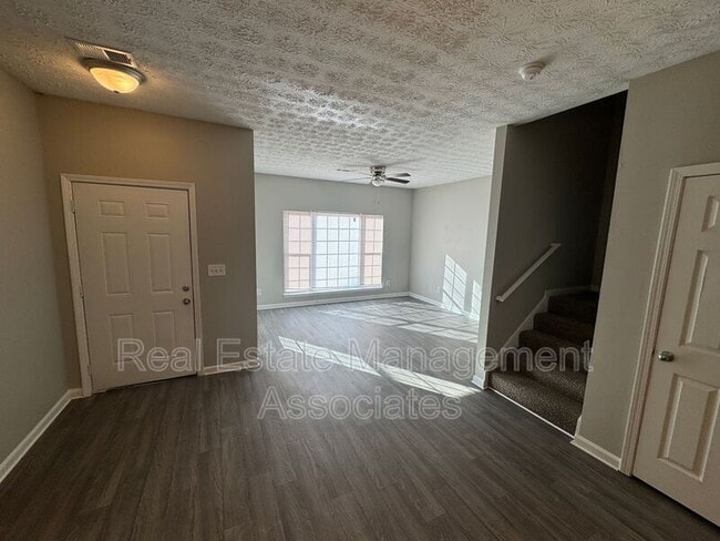 Photo - 1755 Carrington Dr