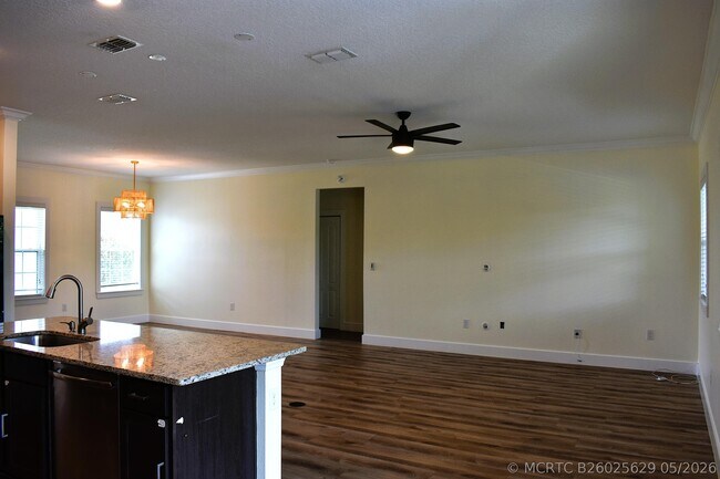 Photo - 1217 SW Marmore Ave