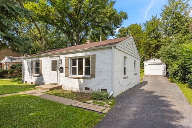 1335 College Ave