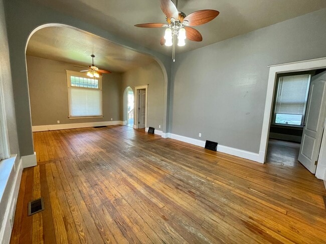 Photo - AVAILABLE NOW! Move-In Special! Half Off F...