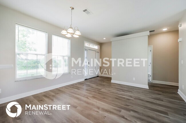 Photo - 3202 6th St W