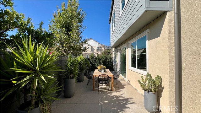 Photo - 761 Jasper St