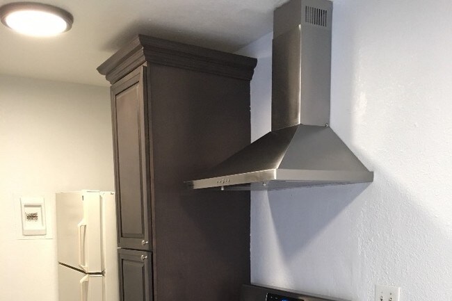 Photo - 4931 Romaine St Unit 12