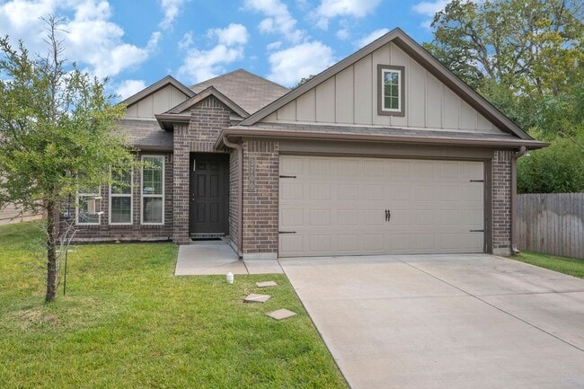 Photo - 3700 Mckenzie St