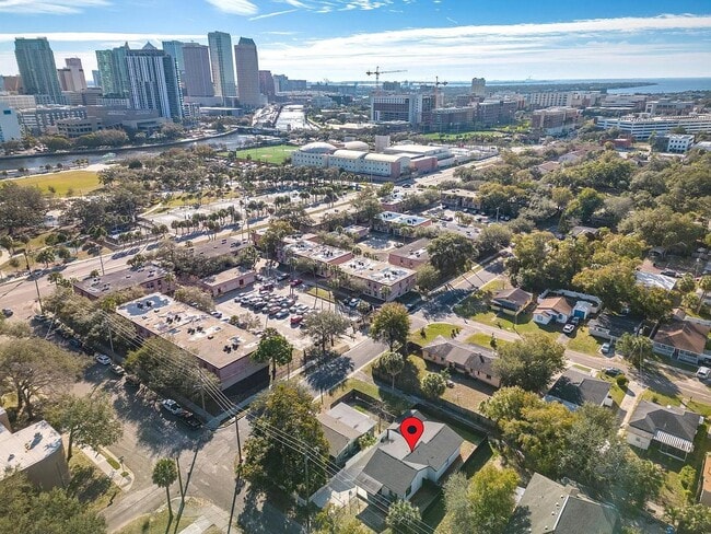 Photo - 1004 W Arch St