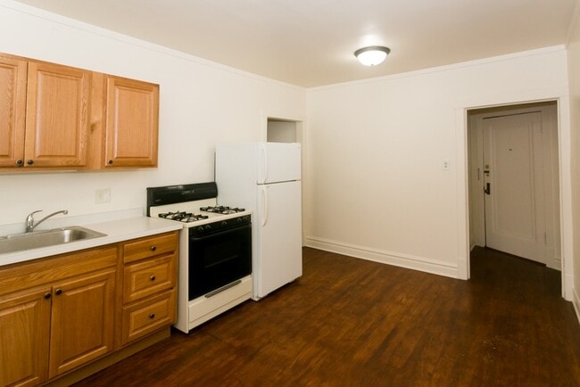 Photo - 4311 N Francisco Ave Unidad D4