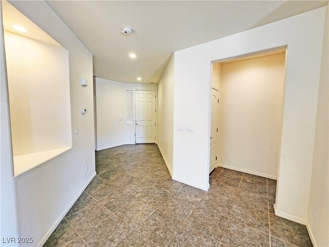 Photo - 5434 Cansano St