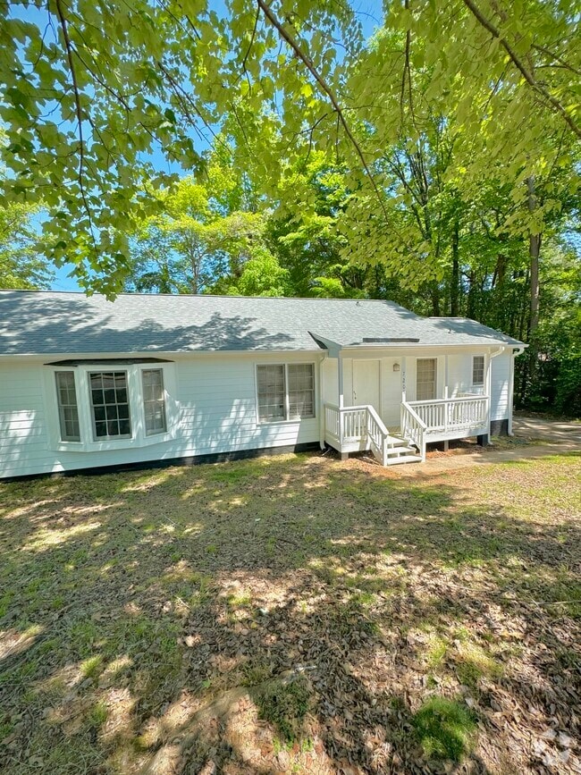 Building Photo - 7201 Monroe Rd Rental
