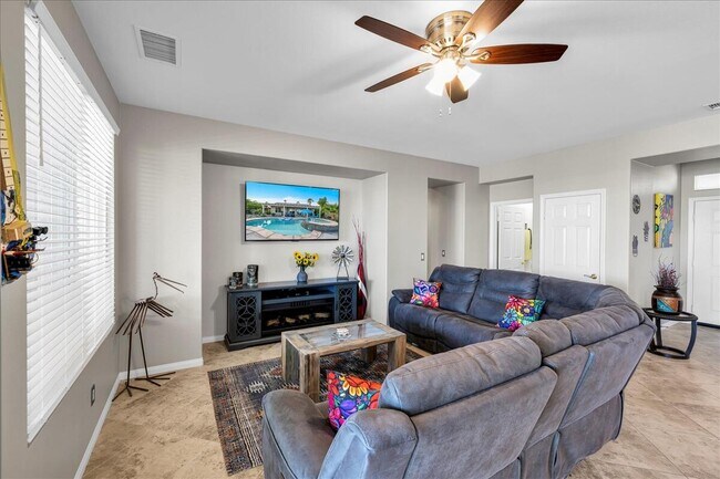 Photo - 60636 Desert Shadows Dr