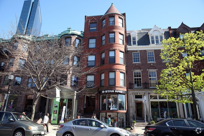Photo - 160 Newbury St Apartamentos