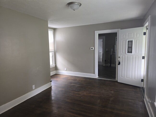 Photo - 64 Wilwood Ave