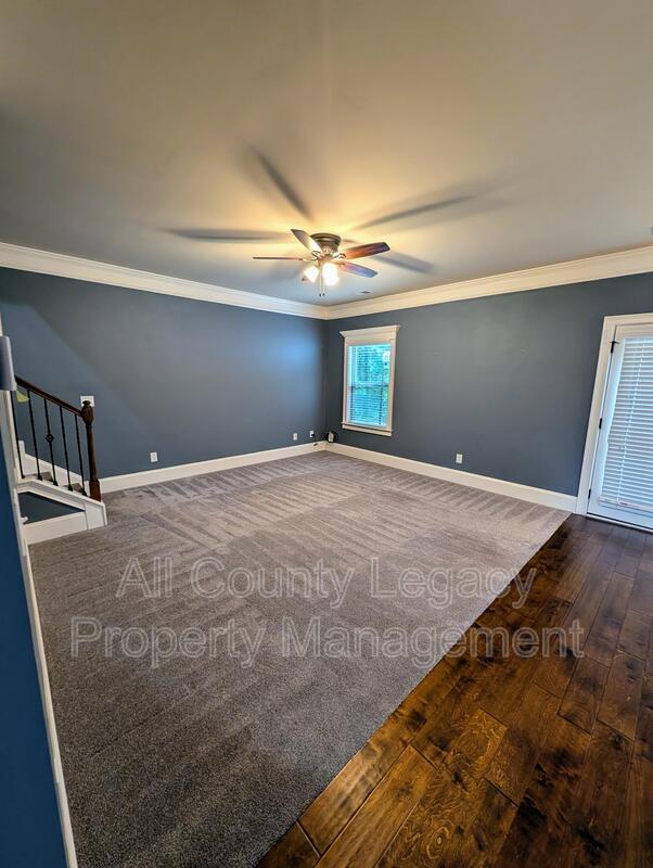 Photo - 2591 Foxy Dr
