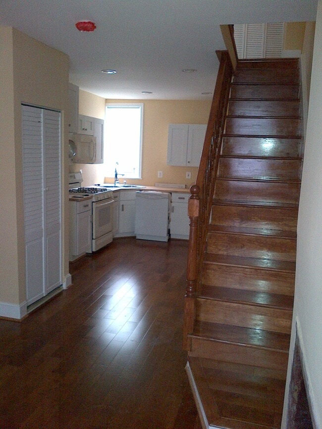 3415 Hickory Ave