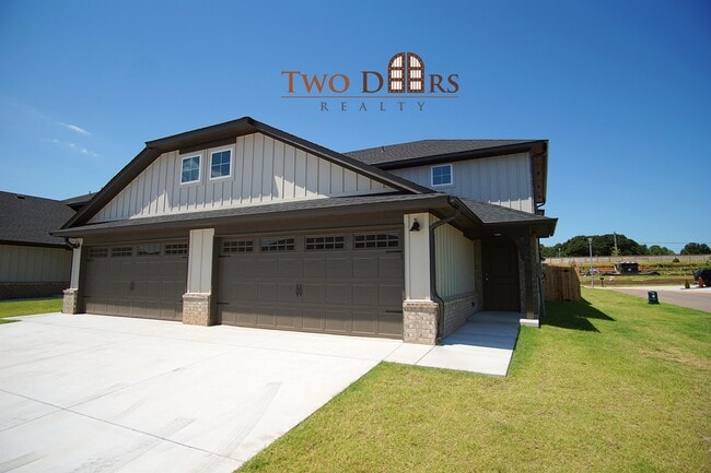 Building Photo - 12011 Rhya Ln