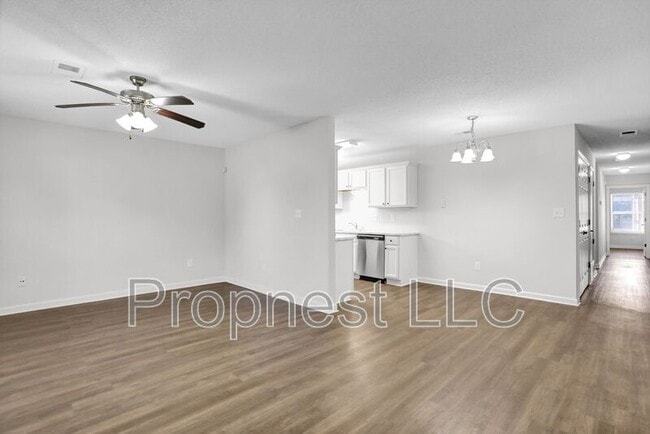 Photo - 866 Barrington Woods Cove