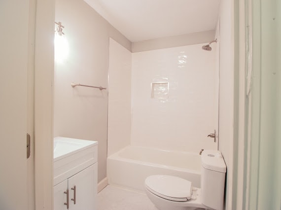 Photo - 1619 Graymont Ave W