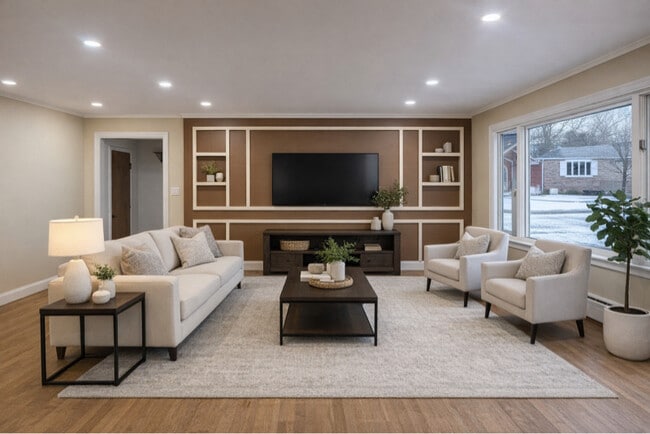 Building Photo - 44 Fullerton St