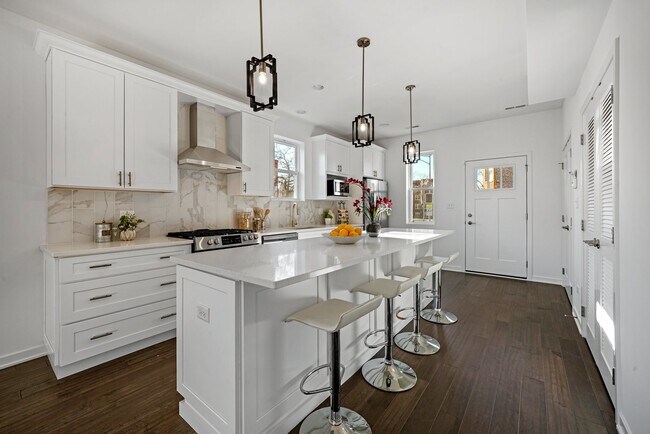 Photo - 6556 S Evans Ave