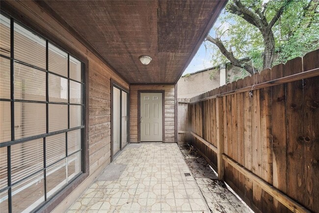 Photo - 10912 Gulf Fwy Condo Unit 15