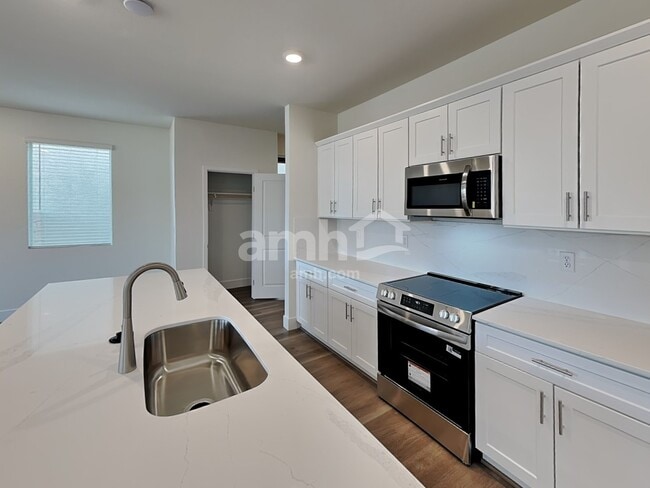 Photo - 10366 Beaver Tail St