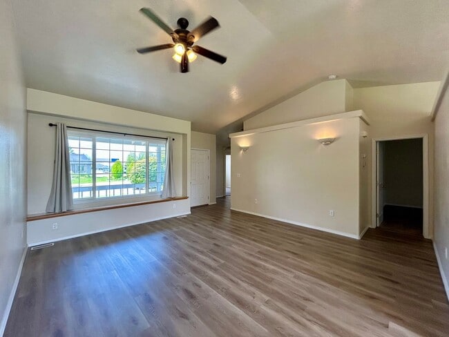 Photo - 8137 Waterfowl Ave