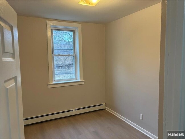 Photo - 220 Palisade Ave Unidad 1B