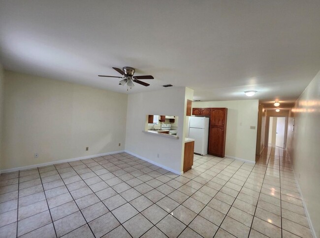 Photo - 3005 Reynolds St Unit 1