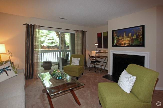 Photo - Highland Oaks Apartments