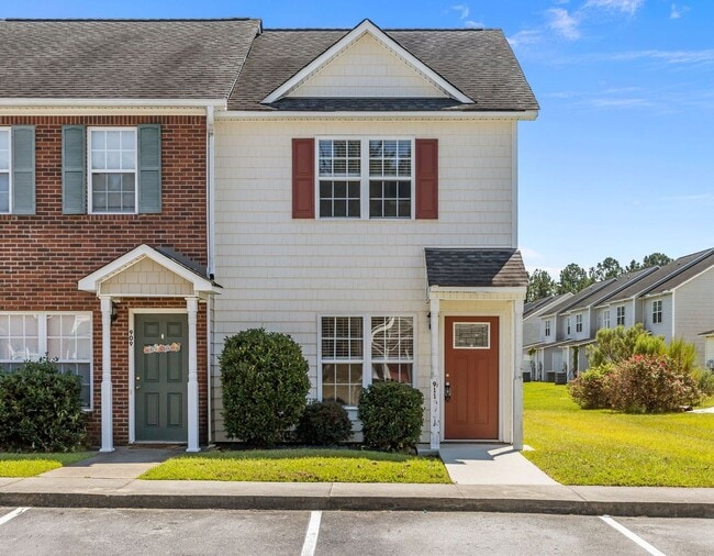 Building Photo - Welcome to Carolina Forest!