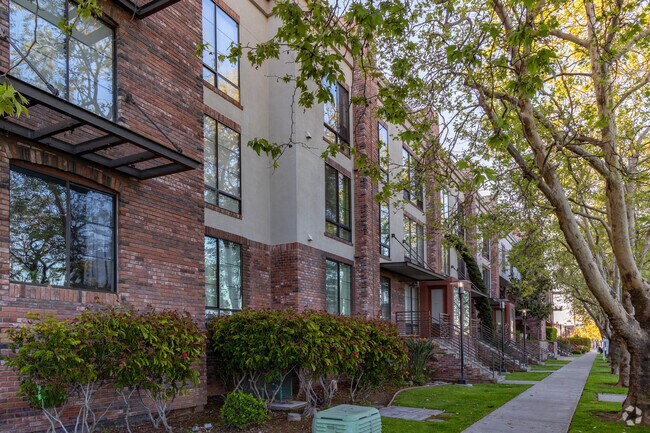 Edificio 1060 S 3rd St - Brickyard Place